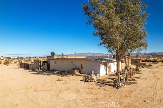 Joshua Tree, CA 92252,65359 Hoover Road