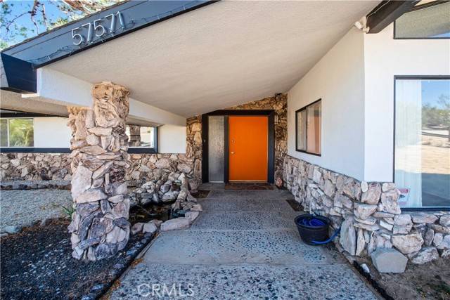 Yucca Valley, CA 92284,57571 Sierra Way #1-2