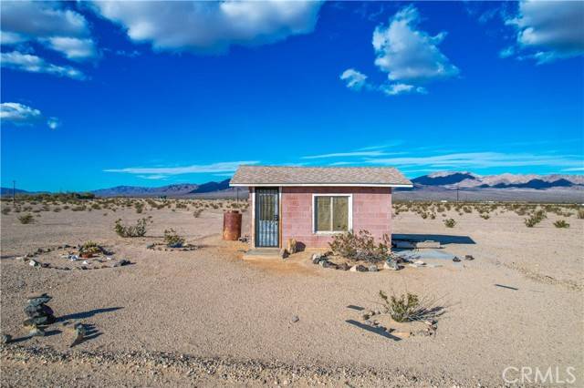 29 Palms, CA 92277,84655 Raymond Drive