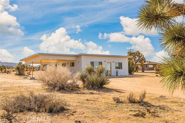 Yucca Valley, CA 92284,59149 Desert Gold Drive