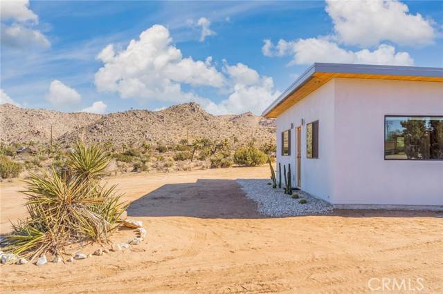 Yucca Valley, CA 92284,59149 Desert Gold Drive