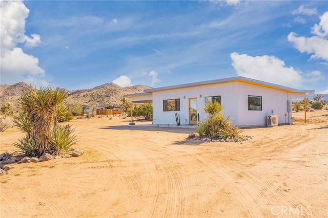 Yucca Valley, CA 92284,59149 Desert Gold Drive