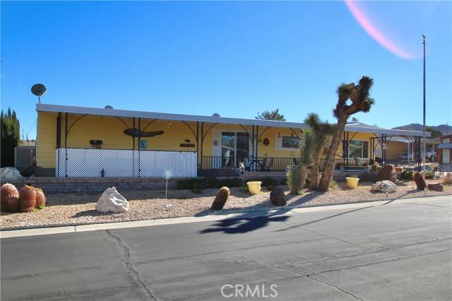 Yucca Valley, CA 92284,7501 Palm #88