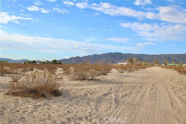 29 Palms, CA 92277,0 Near Manana/2 Mile Rd