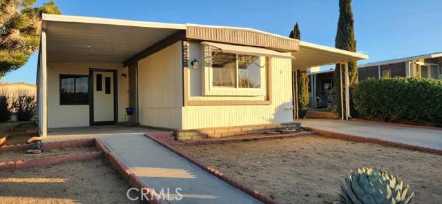 Yucca Valley, CA 92284,7501 W Palm #104