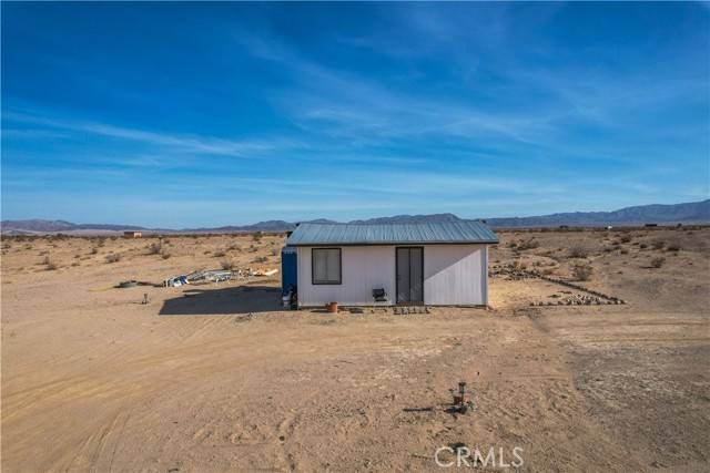 29 Palms, CA 92277,83777 Star Lane