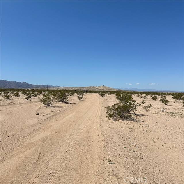 29 Palms, CA 92277,1102 Samarkland Dr