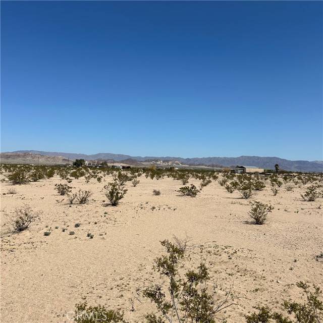 29 Palms, CA 92277,1102 Samarkland Dr