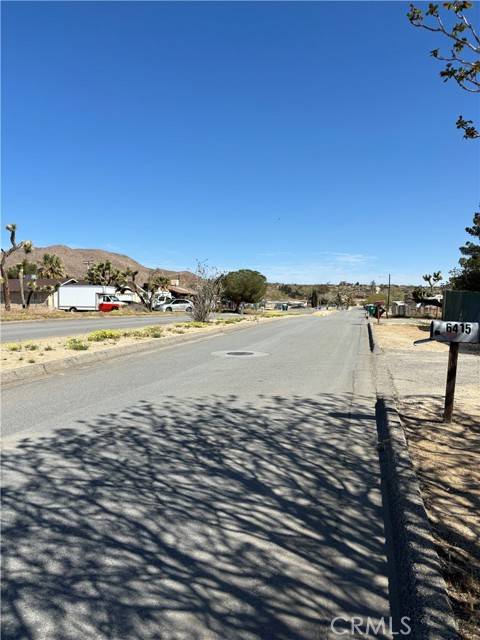 Yucca Valley, CA 92284,0 Linda Lee