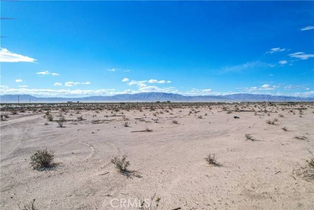 29 Palms, CA 92277,39301 Grimm