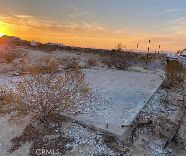 29 Palms, CA 92277,1 Desert Heights