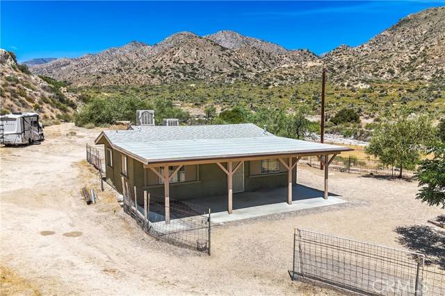 Morongo Valley, CA 92256,9520 Kiowa Trail