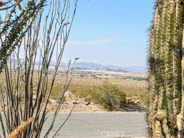 29 Palms, CA 92277,73029 Siesta Drive