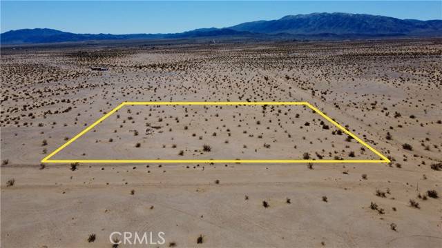 29 Palms, CA 92277,6 Topaz