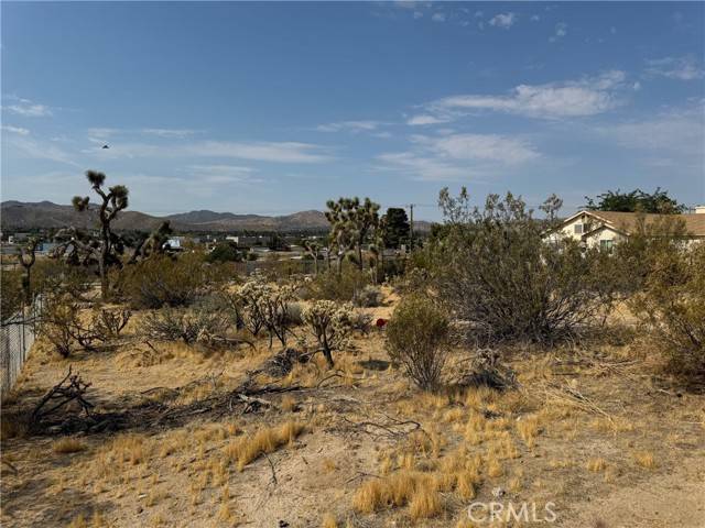 Yucca Valley, CA 92284,57631 Warren