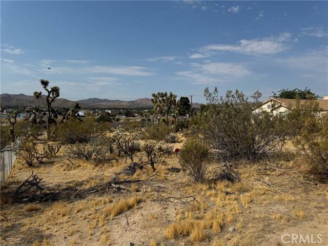 Yucca Valley, CA 92284,57631 Warren