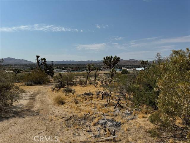 Yucca Valley, CA 92284,57631 Warren