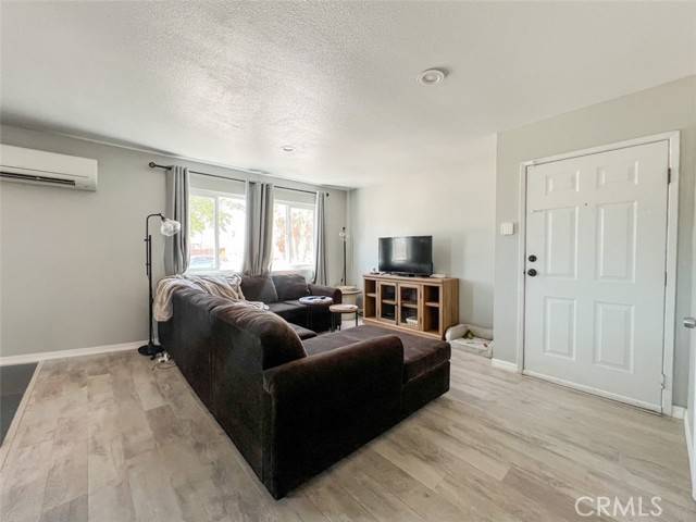 29 Palms, CA 92277,73998 Casita Drive