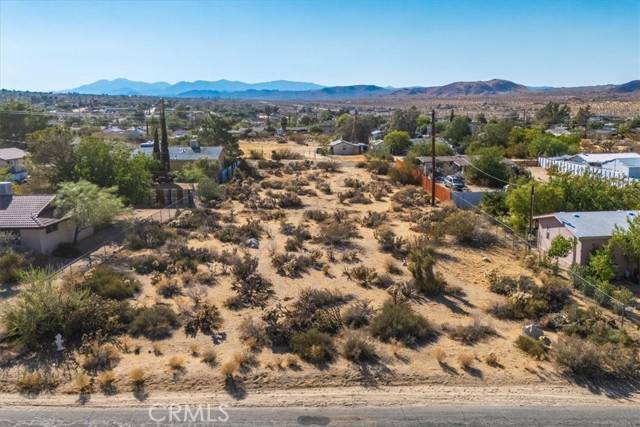 Joshua Tree, CA 92252,61978 Sunburst