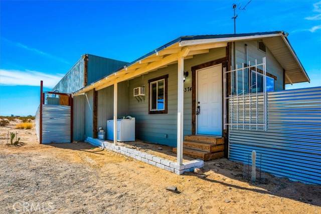 29 Palms, CA 92277,4374 Pinto Mountain Road