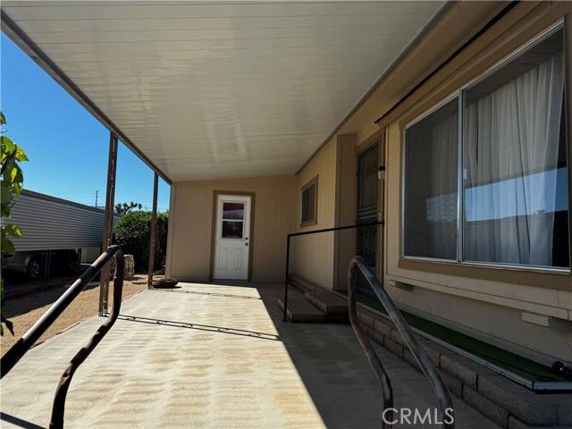 Yucca Valley, CA 92284,7501 Palm #98