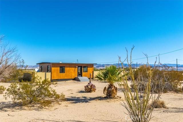 29 Palms, CA 92277,69666 Valle Vista Road