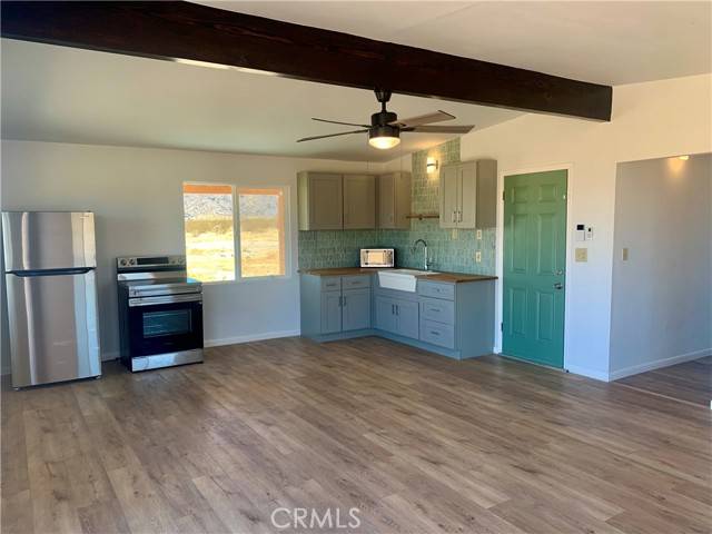 Landers, CA 92285,57220 Mikiska Boulevard