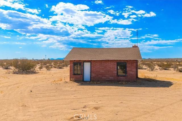 Joshua Tree, CA 92252,65419 Daisy Lane