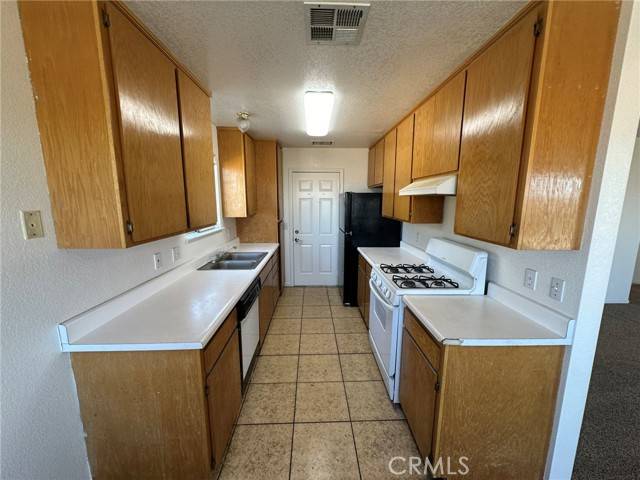 29 Palms, CA 92277,73872 Two Mile Road