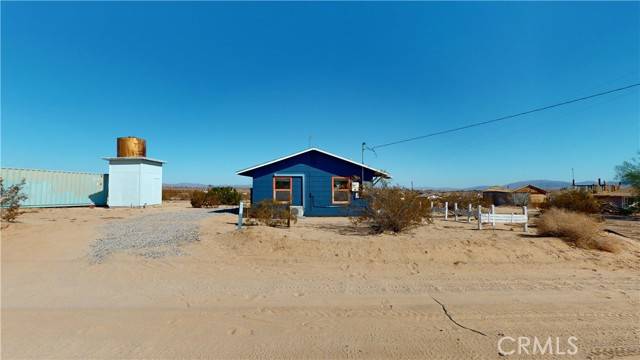 29 Palms, CA 92277,68310 Emerald Road