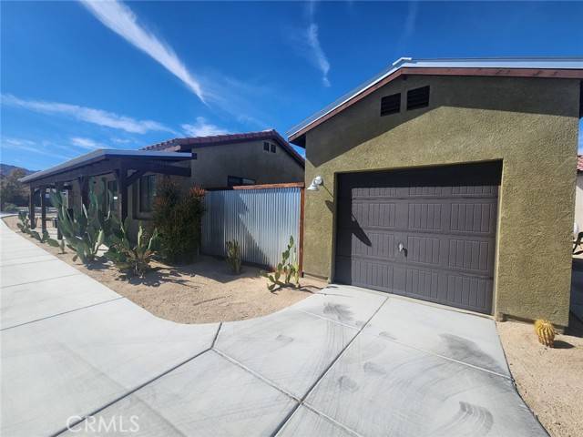 29 Palms, CA 92277,6627 National Park Drive #1