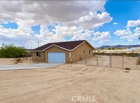 29 Palms, CA 92277,73826 Desert Dunes Dr