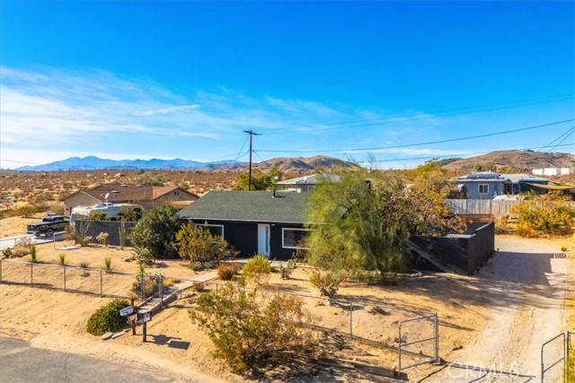 Joshua Tree, CA 92252,6144 Panorama Street