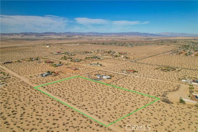 29 Palms, CA 92277,10 Noels Knoll