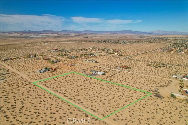 29 Palms, CA 92277,10 Noels Knoll