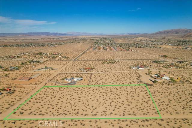 29 Palms, CA 92277,10 Noels Knoll