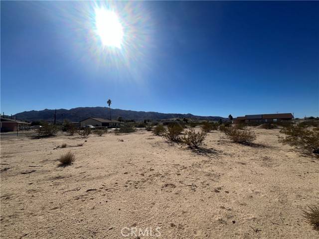 29 Palms, CA 92277,73624 Buena Vista