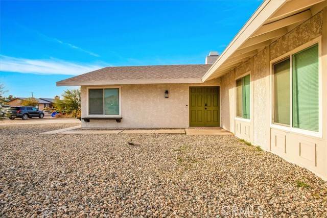 29 Palms, CA 92277,4729 Flying H Road