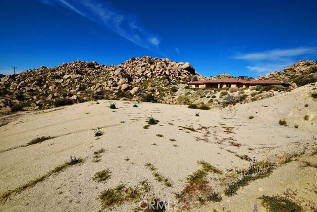 Yucca Valley, CA 92284,57235 Farrelo