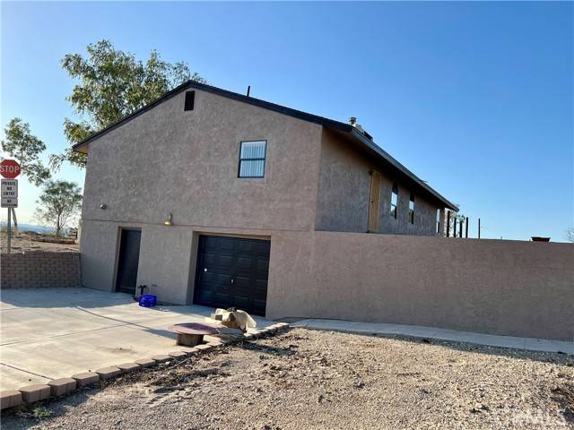 Needles, CA 92363,99 Zoe Lane