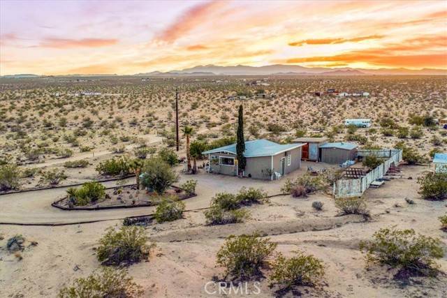 Joshua Tree, CA 92252,63854 Orion Road