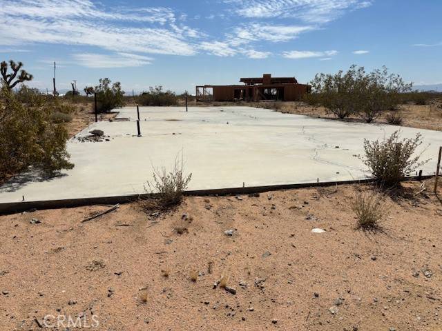 Landers, CA 92284,1 Mitch