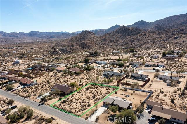 Joshua Tree, CA 92252,4444 Navajo
