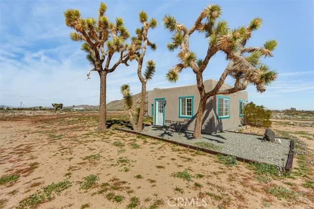 Landers, CA 92285,58725 Botkin Road