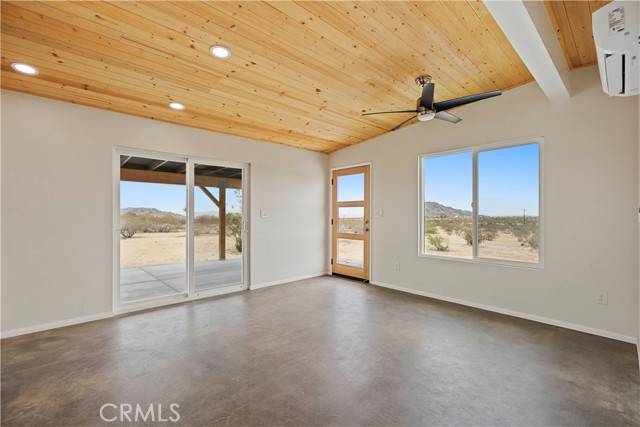 Landers, CA 92285,57628 Pine Street
