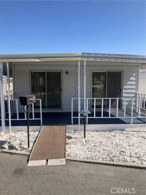 Yucca Valley, CA 92284,7484 Kickapoo #6