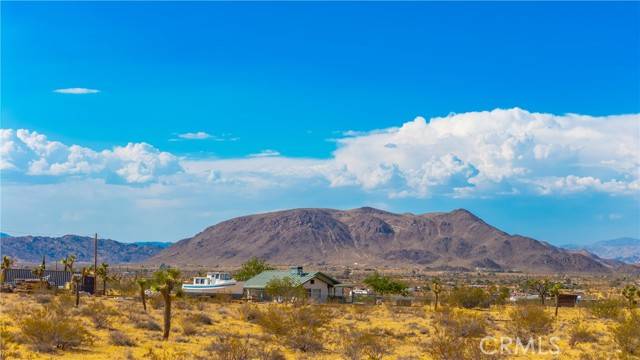 Landers, CA 92284,6151 Polands Way