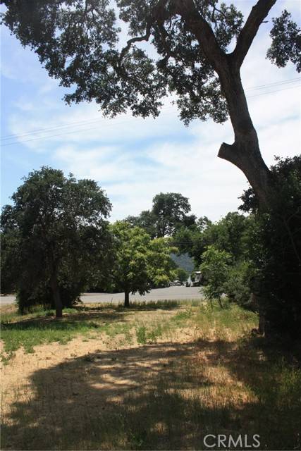 Clearlake, CA 95422,5582 Cottage