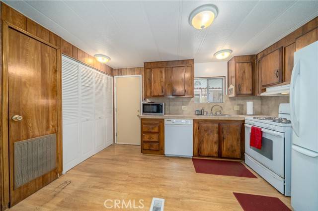 Kelseyville, CA 95451,5935 Live Oak #25