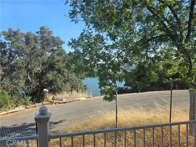 Clearlake Oaks, CA 95423,12322 Lakeview Drive